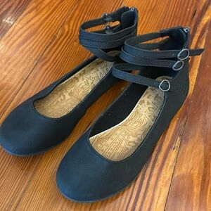 Blowfish flat shoes